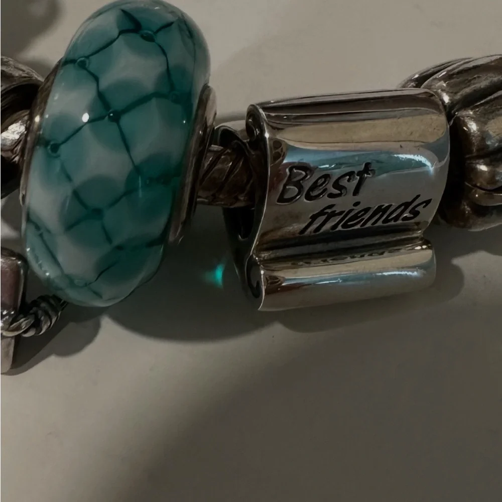 Pandora Silver Bracelet with 5 charms - Picture 3 of 5